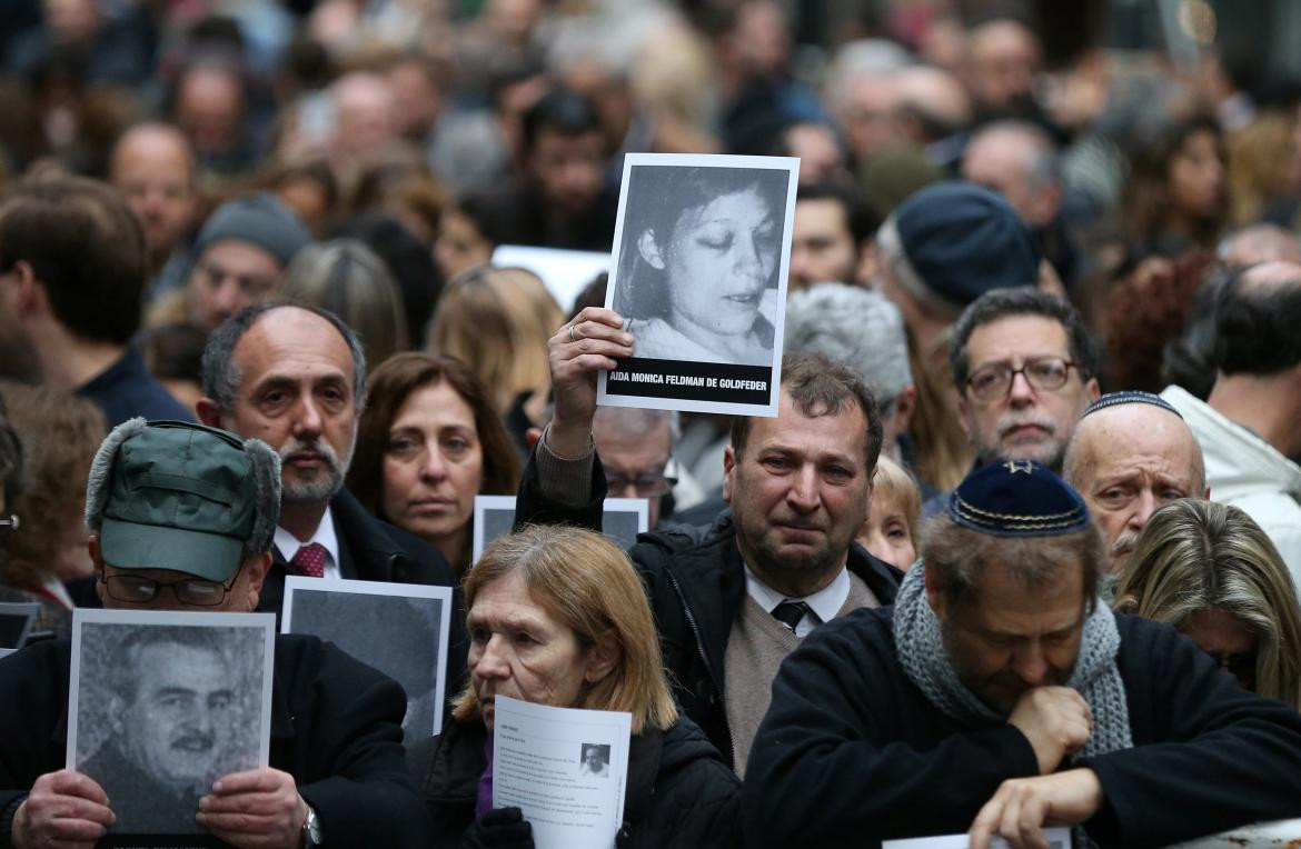 Atentado a la Amia, homenaje a víctimas, REUTERS