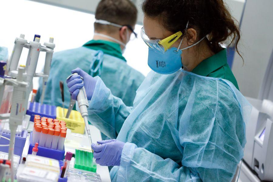 Coronavirus, laboratorio, experimentos, Reuters