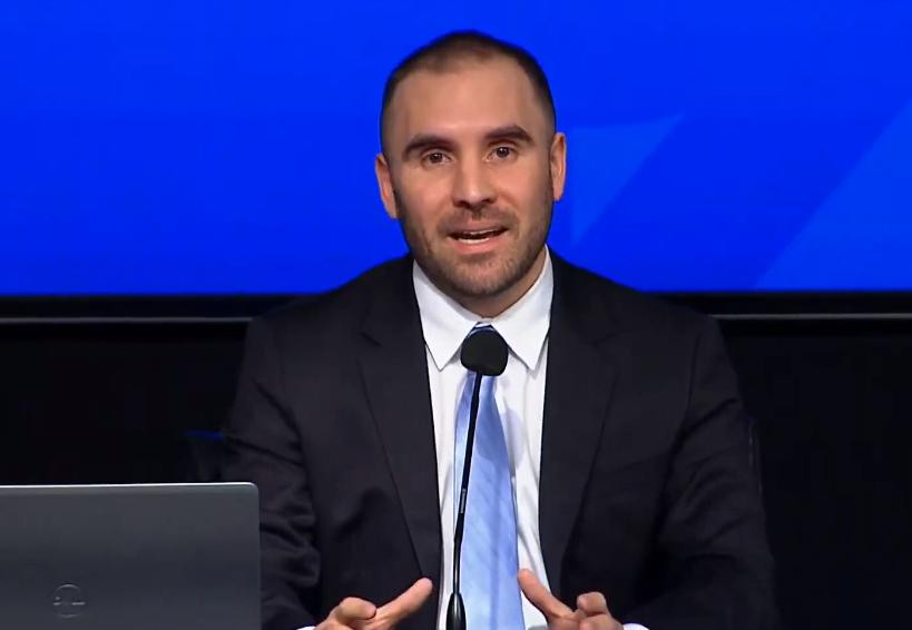 Conferencia del ministro Guzmán, economía argentina, captura de YouTube