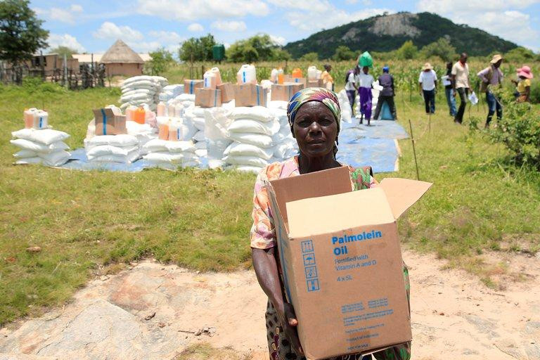 Zimbabwe, alimentos del programa en Mudzi, REUTERS Philimon Bulawayo