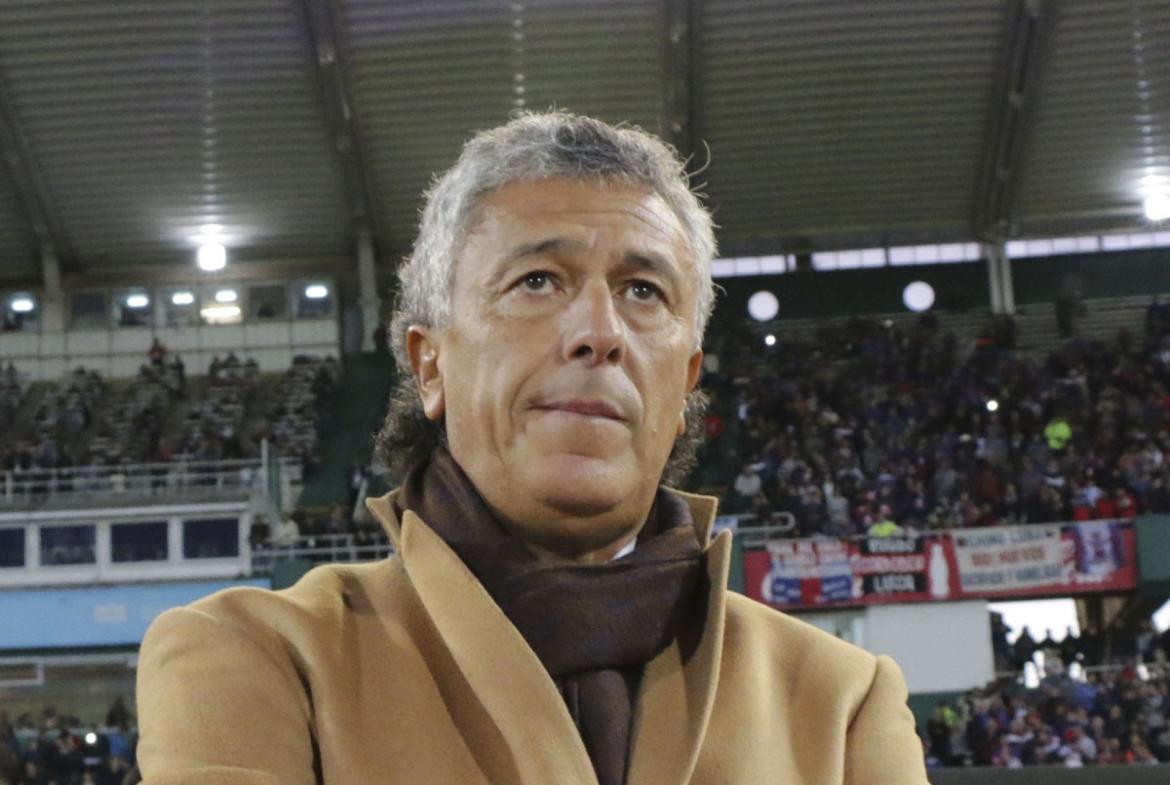 Néstor Gorosito, DT de Olimpia de Paraguay, fútbol, Foto NA