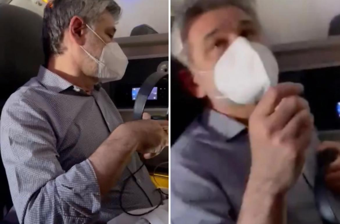 Daniel Filmus, escrache en pleno vuelo, captura video