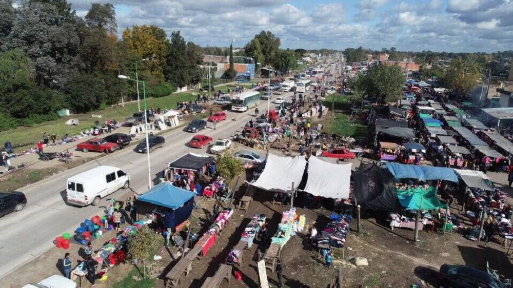 Feria del trueque en el conurbano bonaerense.