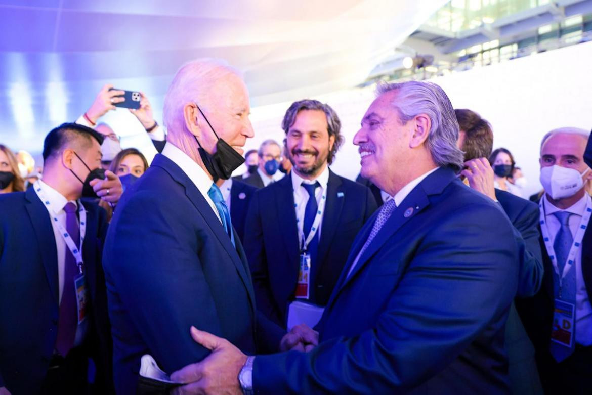 Alberto Fernández y Joe Biden. Foto: EFE.