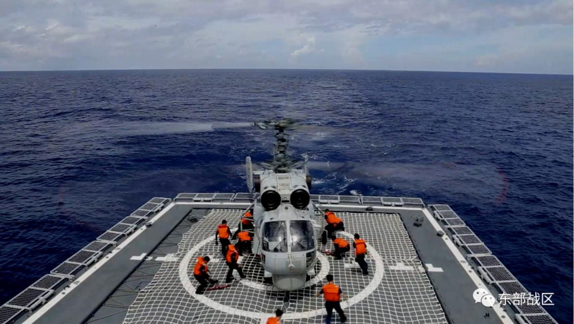 Helicóptero Chino en maniobras militares. 2022 Reuters