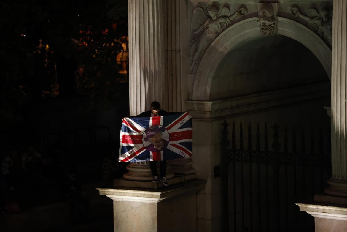 Féretro de Isabel II en Londres. Foto: EFE