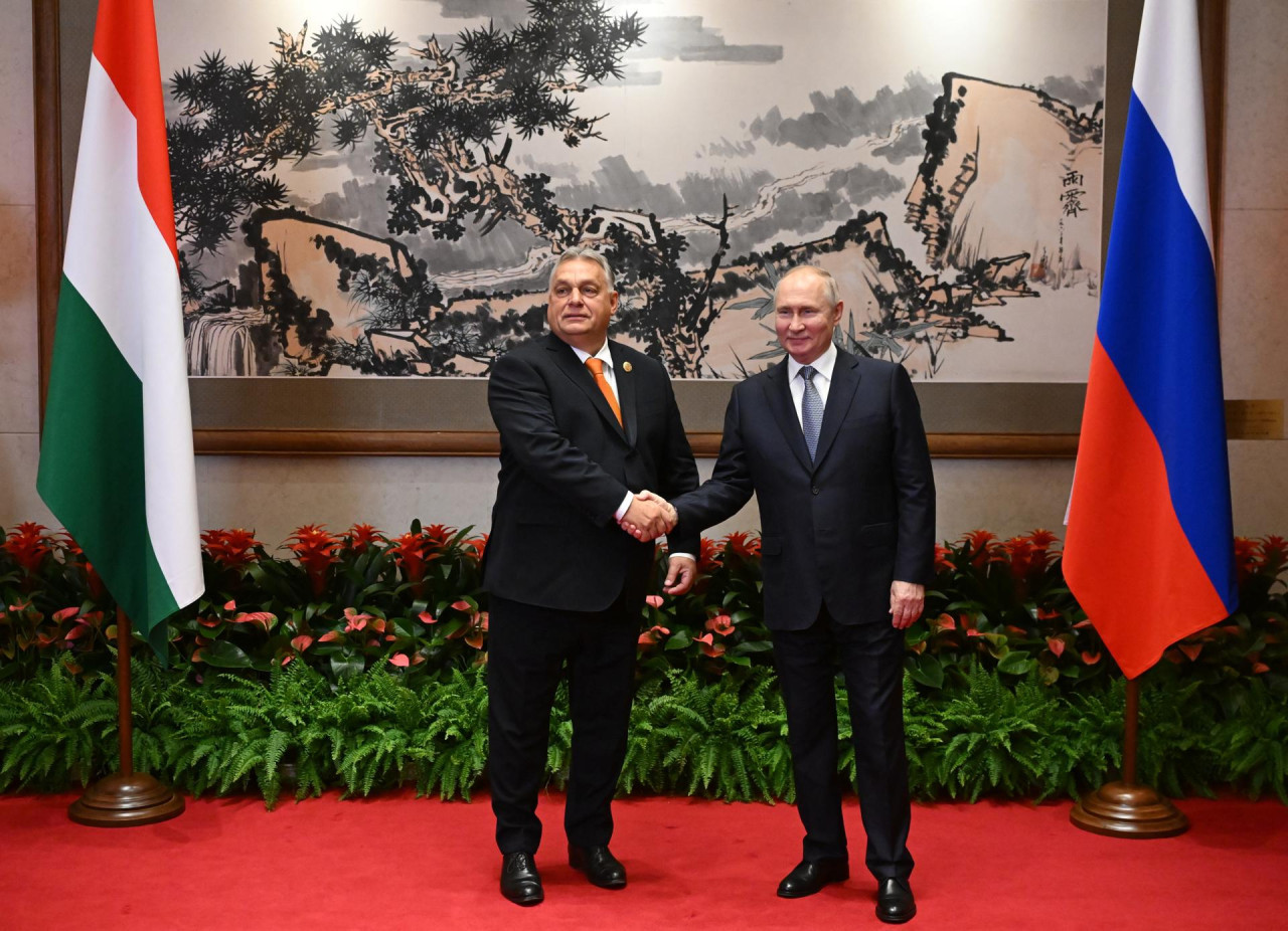Orban, primer ministro húngaro y Putin, presidente de Rusia. Foto: EFE.