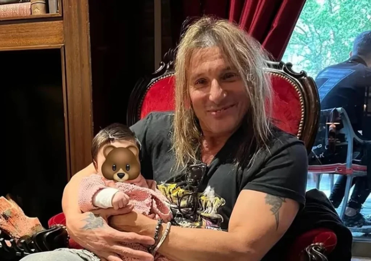 Claudio Caniggia con su nieta. Foto: redes.