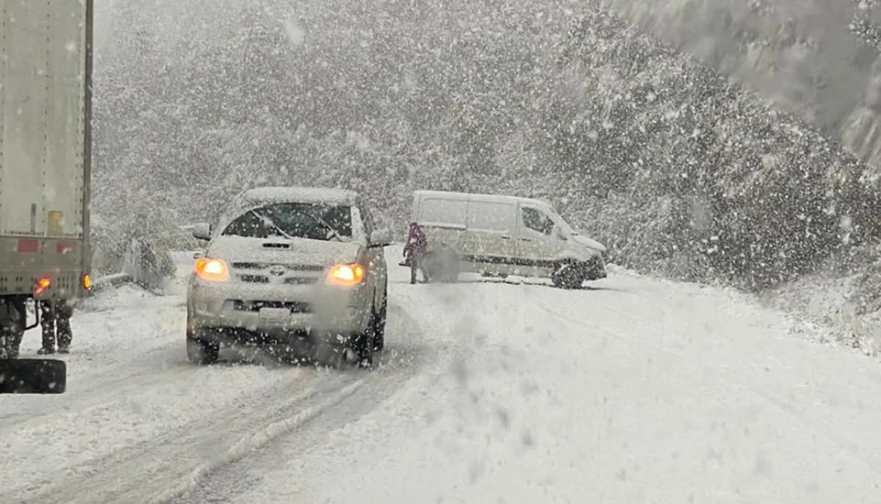 Nieve en la Ruta 40. Foto: gentileza Ahora Comarca