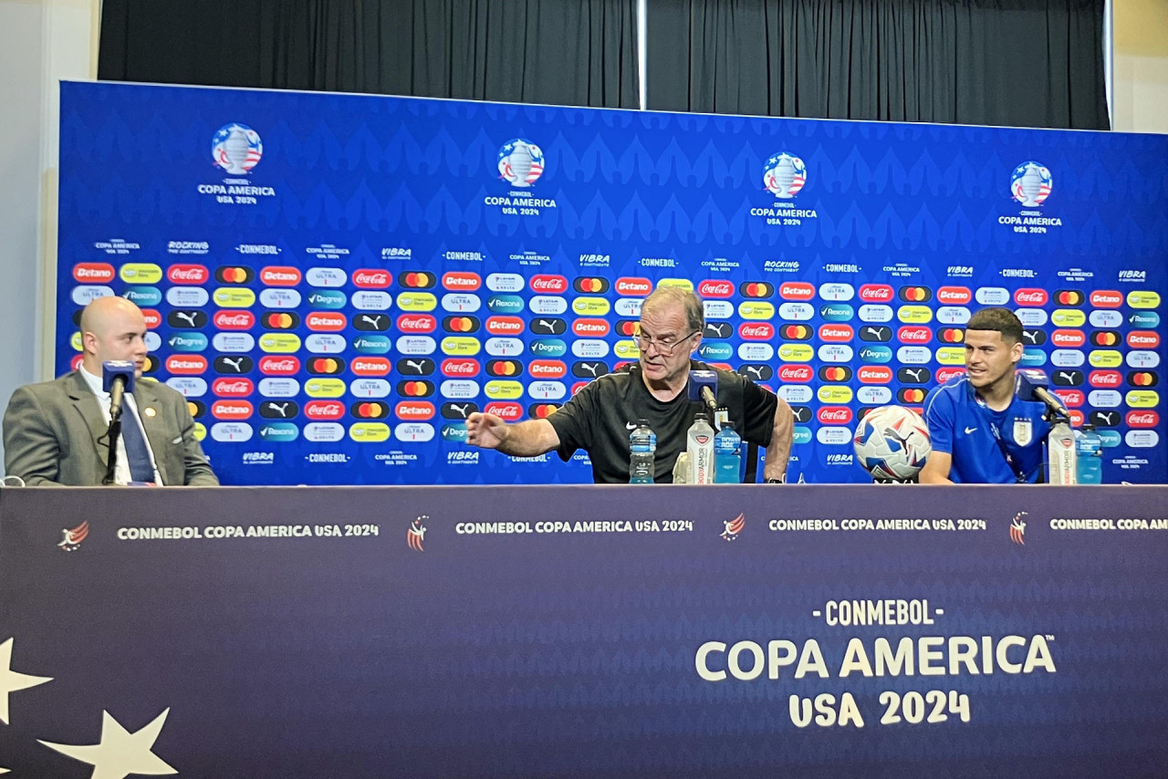Marcelo Bielsa, director técnico. Foto: EFE