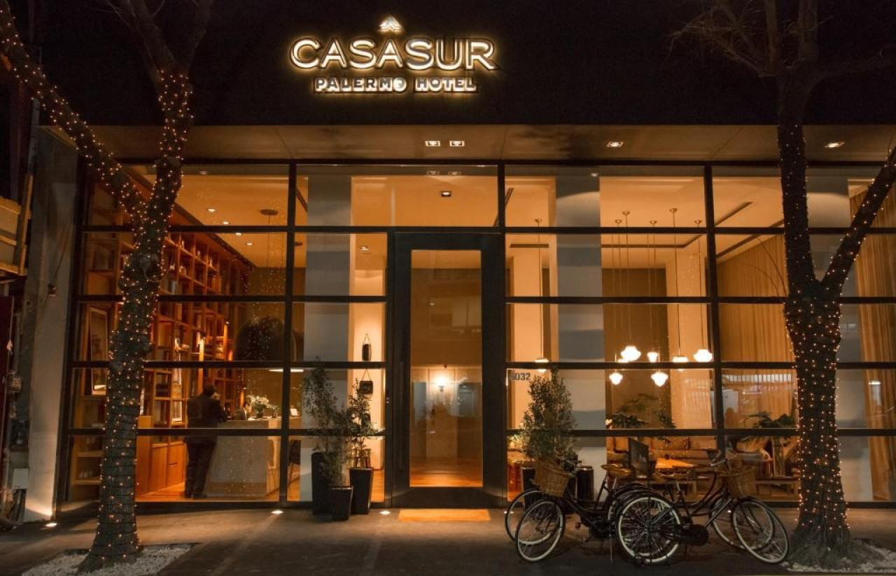 La entrada del hotel CasaSur, de Palermo. Foto: Gentileza CasaSur.