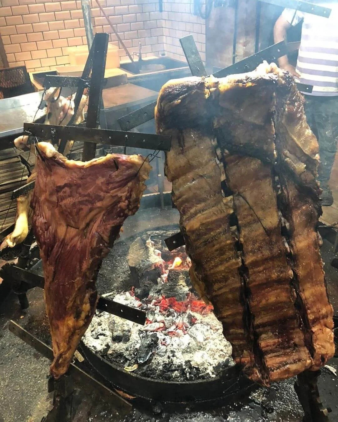 Carne a la estaca. Fuente: @lachanchaylosveintee