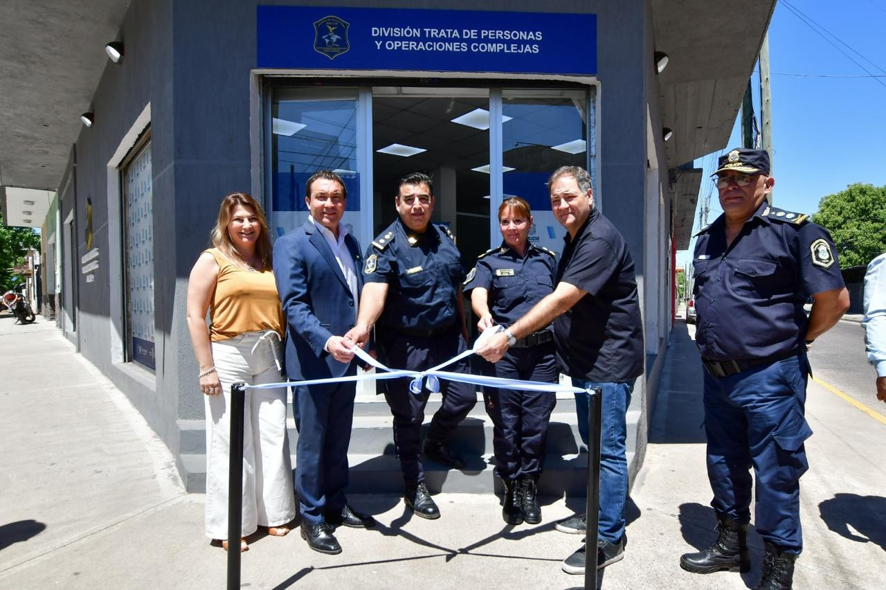 Andrés Watson y Javier Alonso inauguraron sedes de seguridad destinadas a la investigación del delito
