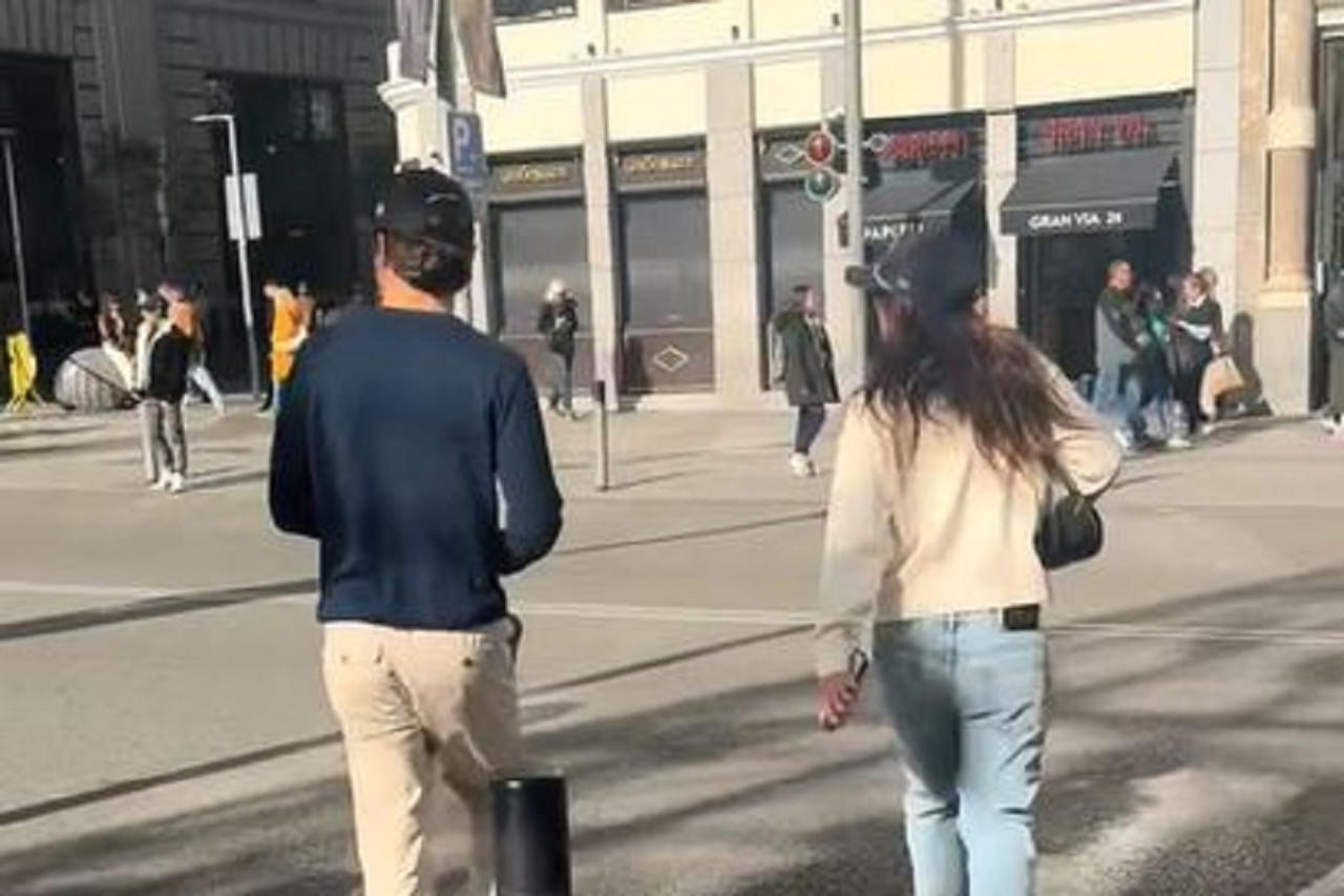 Franco Colapinto y la "China" Suárez, juntos en Madrid. Foto: captura de video.