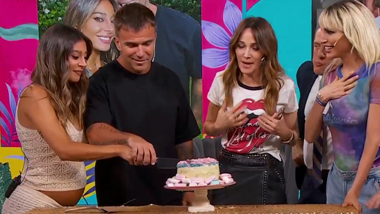Sol Pérez y su pareja se enteran en vivo el sexo de su bebé. Foto: Captura de video.