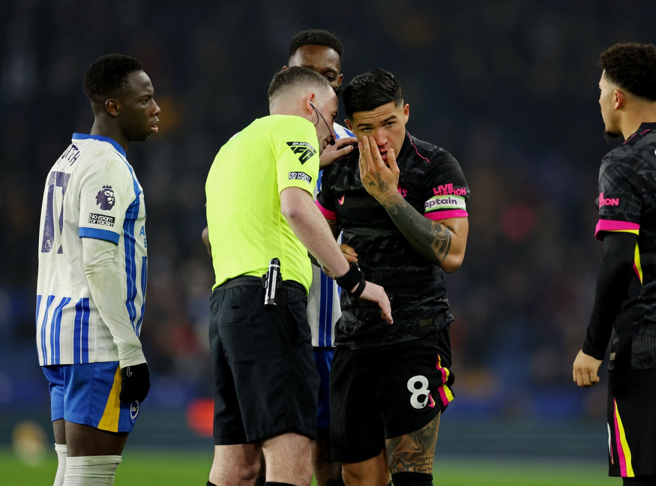 Enzo Fernández; Brighton vs Chelsea. Foto: Reuters/Ian Walton