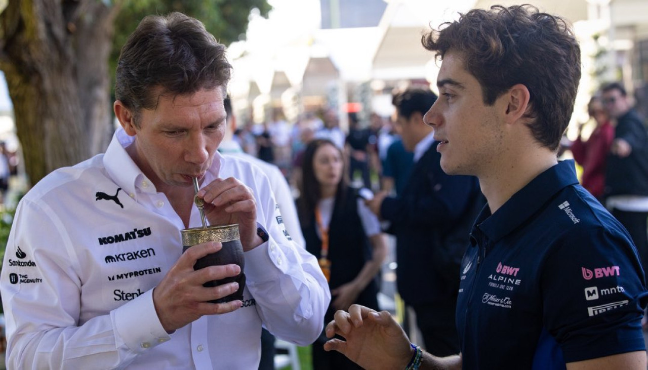 James Vowles junto a Franco Colapinto. Foto: X @Colapinto_news