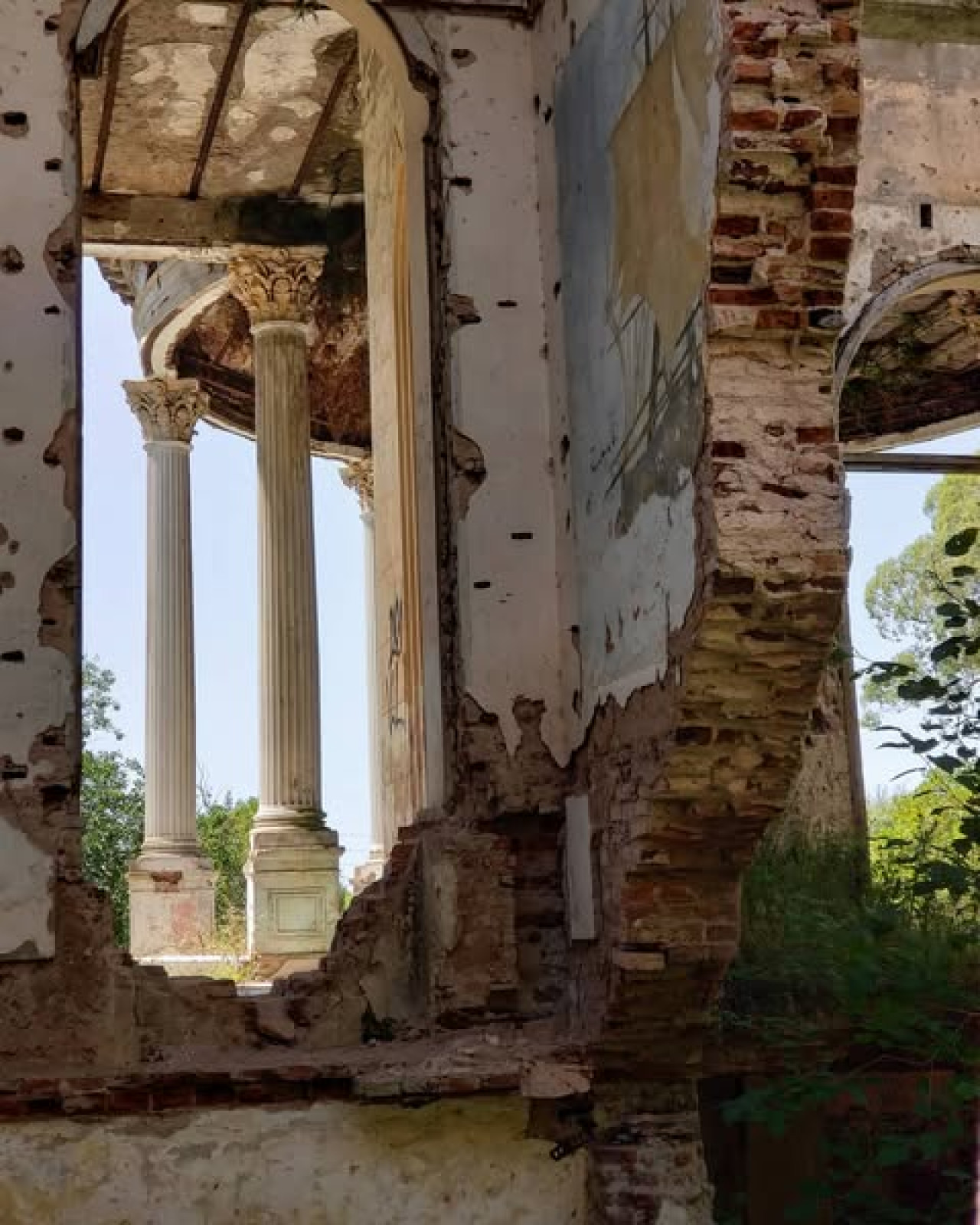 El actual estado del Palacio Piria. Foto: Instagram @marian0sobico