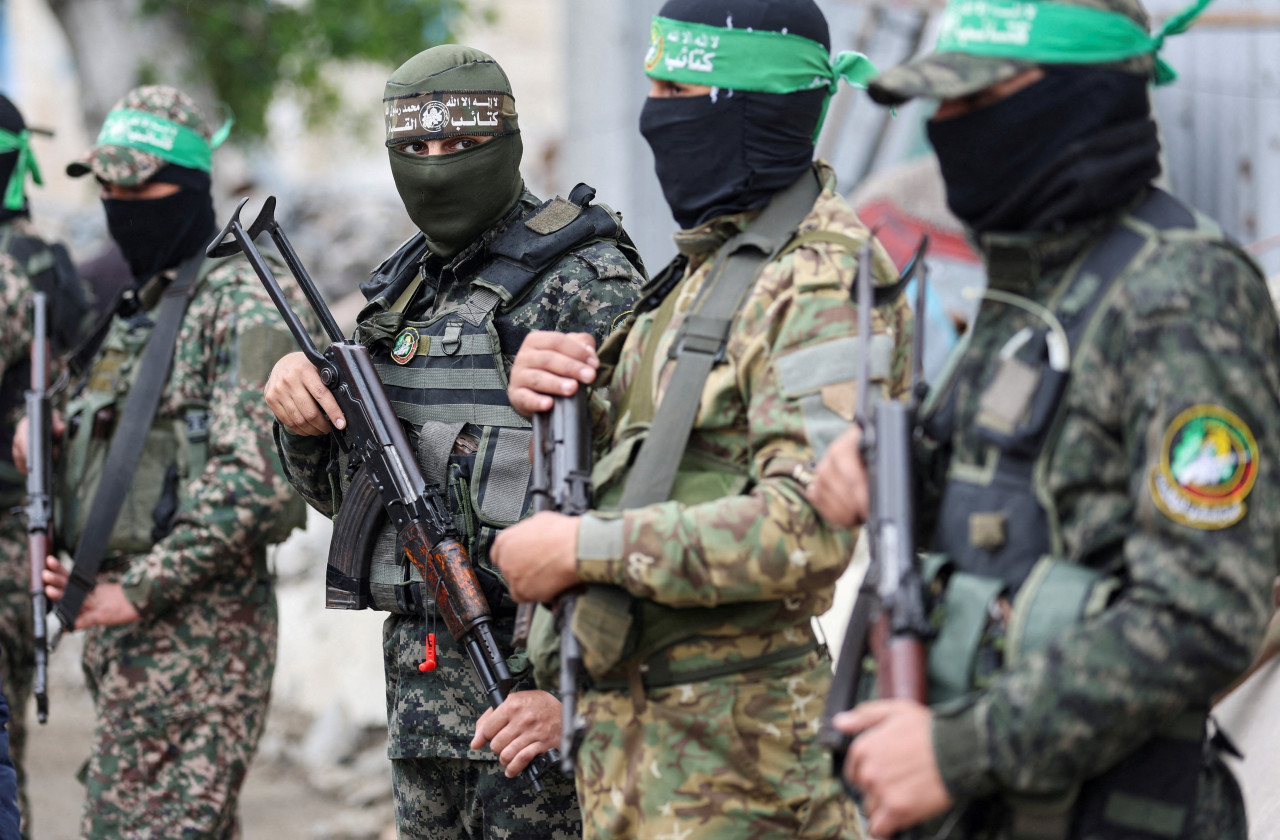 Terroristas de Hamás. Foto: Reuters/Ramadan Abed