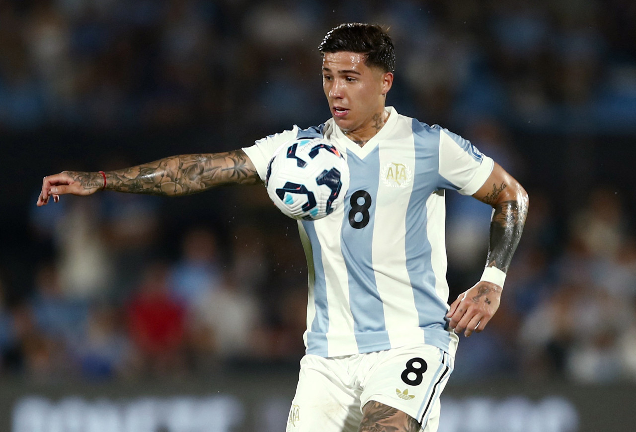 Enzo Fernández; Uruguay vs Argentina. Foto: Reuters/Andres Cuenca
