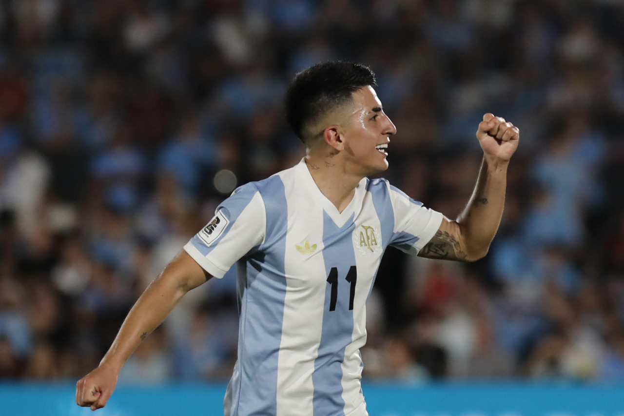 Thiago Almada, Uruguay vs Argentina. Foto: EFE/Raúl Martínez