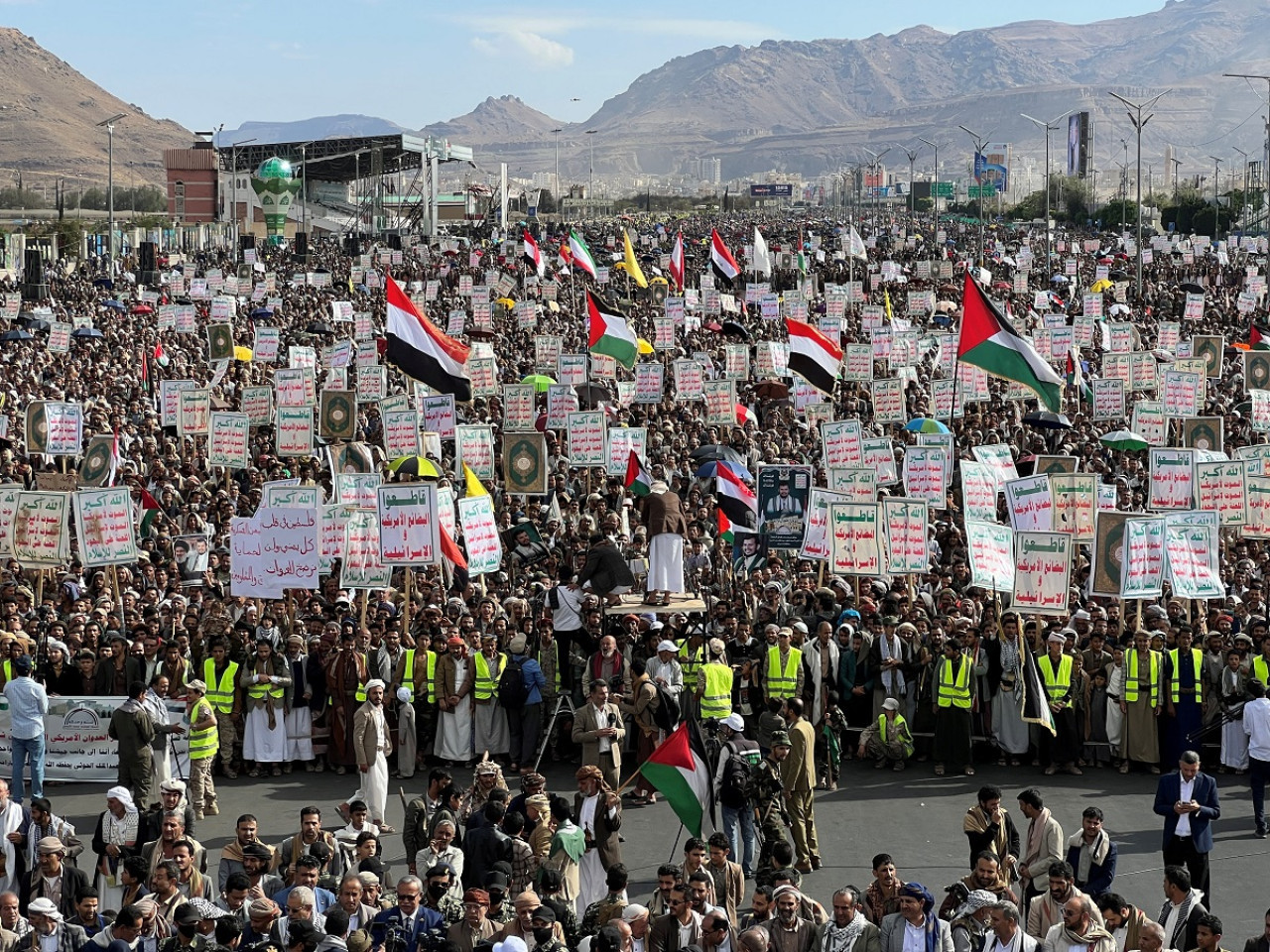 Manifestaciones en Saná, la capital de Yemen, en apoyo a Gaza. Foto: Reuters (Adel Al Khader)