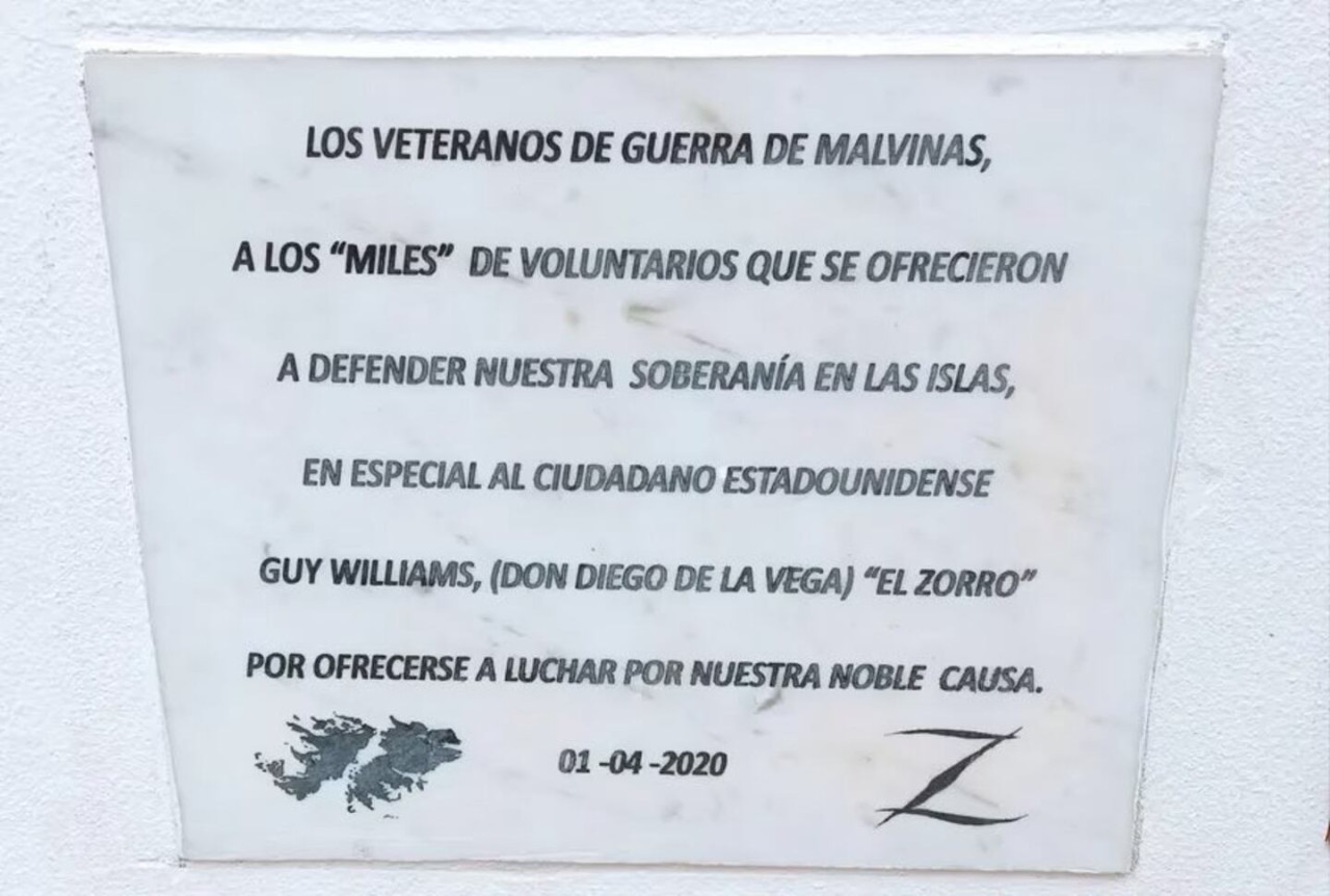 La placa que recuerda el gesto de Williams