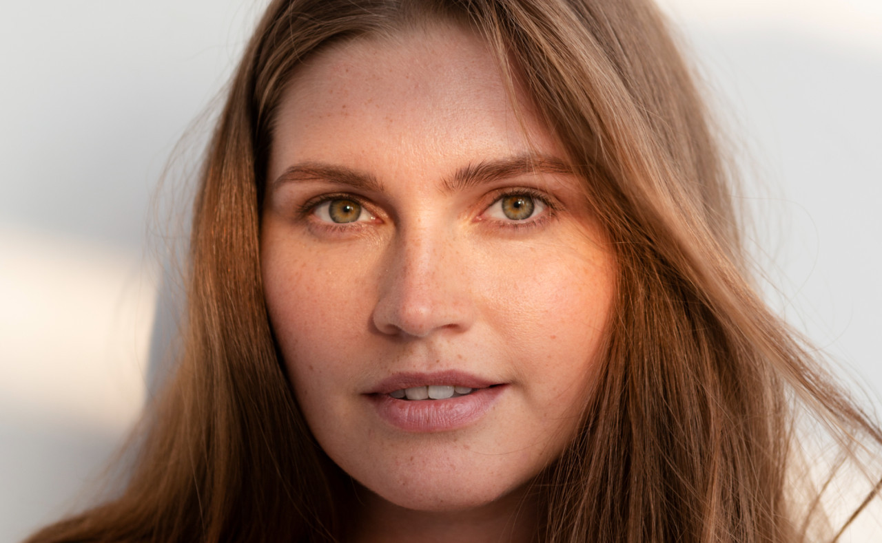 Rostro, maquillaje. Foto: Freepik.