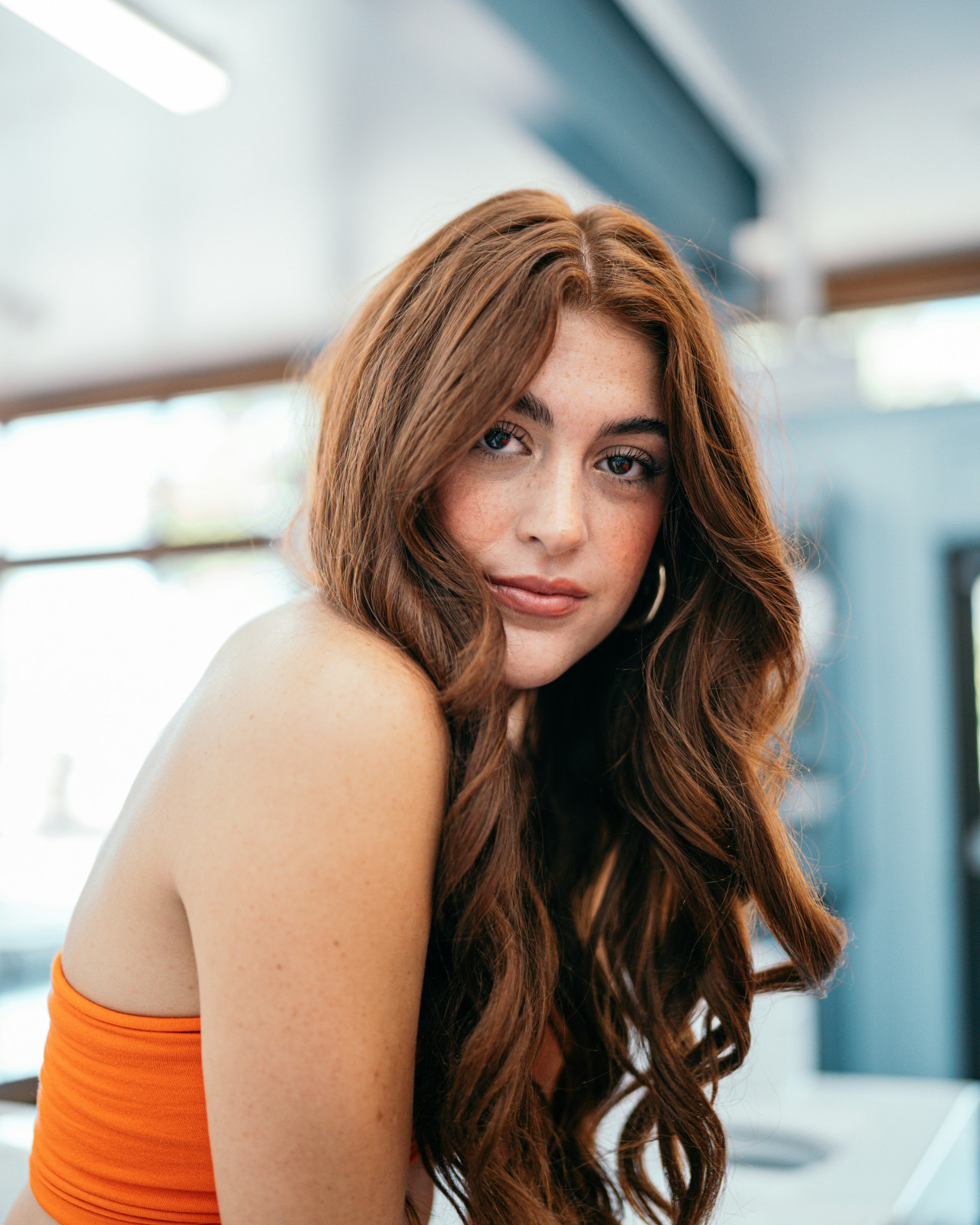 Cabello castaño. Fuente: Unsplash