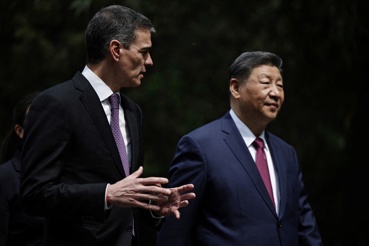 Pedro Sánchez y Xi Jinping. Foto: Netflix/Andrés Martínez Casares.