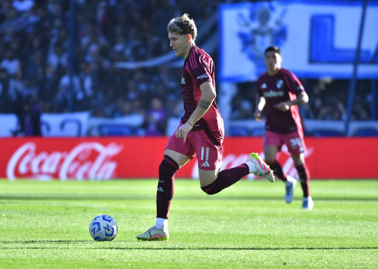 Facundo Colidio, Gimnasia vs River. Foto: X @RiverPlate